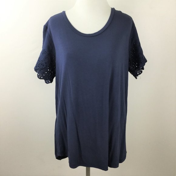 Kindred Bravely Navy Maternity/Nursing Top l - Picture 4 of 13